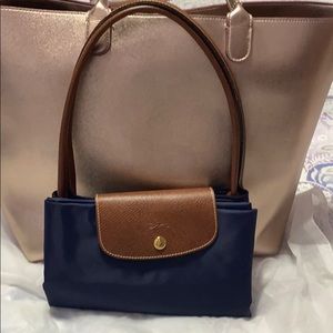 Brand new large Longchamp shoulder bag.